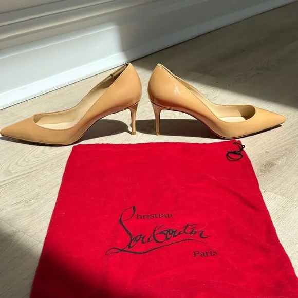 Christian Louboutin Beige Patent Leather Heels - Size 38 - Picture 7 of 8